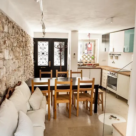 Casa Allegra - House Da Papa 로비니